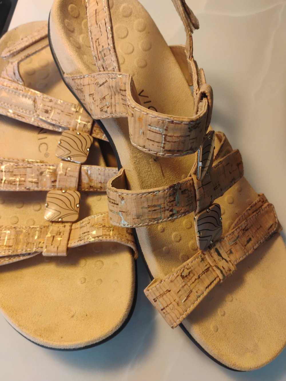 Vionic Beige Cork-Pattern Strappy Sandals sz 11 - Picture 9 of 12